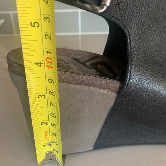 OBT Black Platform Wedge Sandal size 9 - Picture 7 of 8